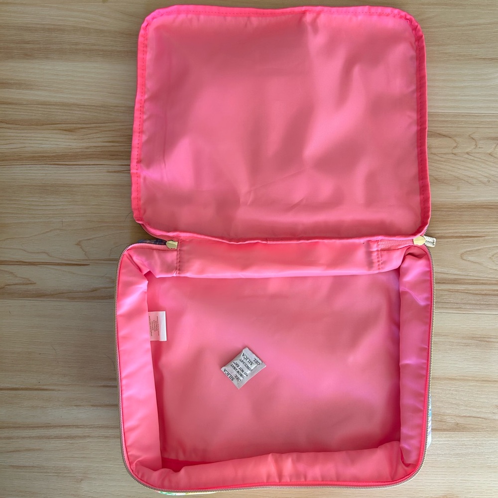 Brand new Lilly Pulitzer GWP packing cube in bright delight patch - Picture 5 of 5